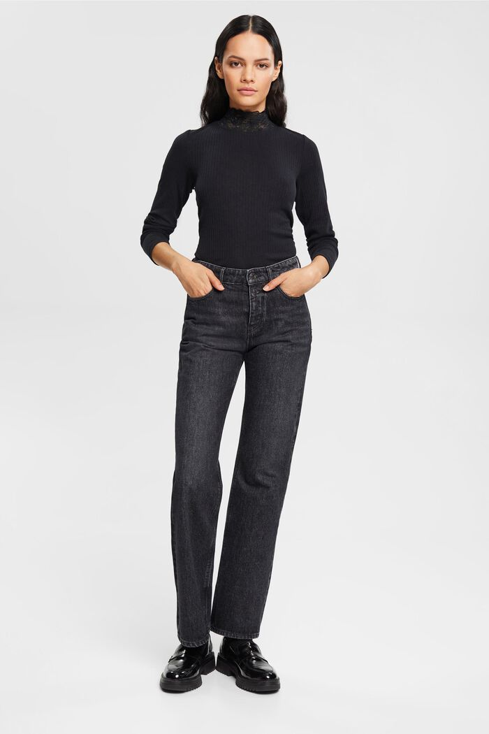 Geripptes Longsleeve mit Spitzenkragen
