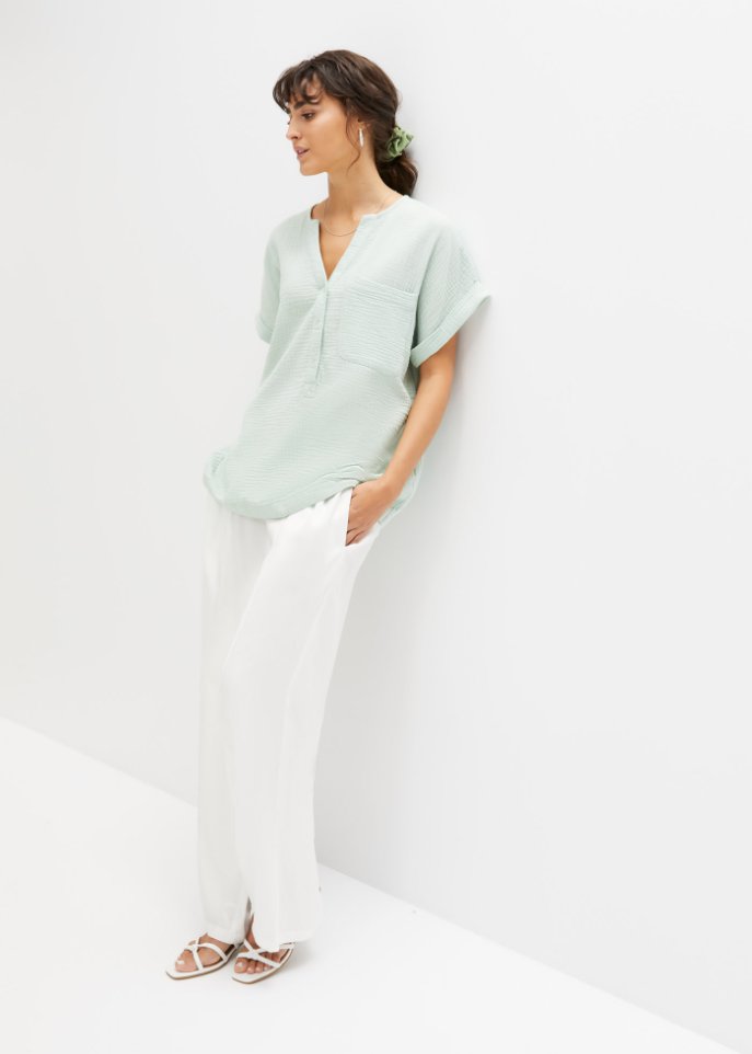 Musselin-Bluse mit Knopfleiste und Tasche