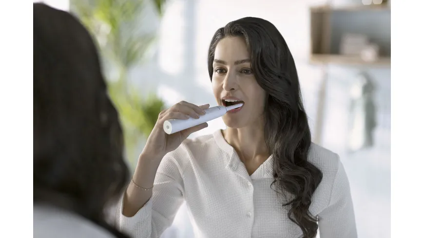 PHILIPS Sonicare Elektrische Schallzahnbürste 3100 Series HX3671/13