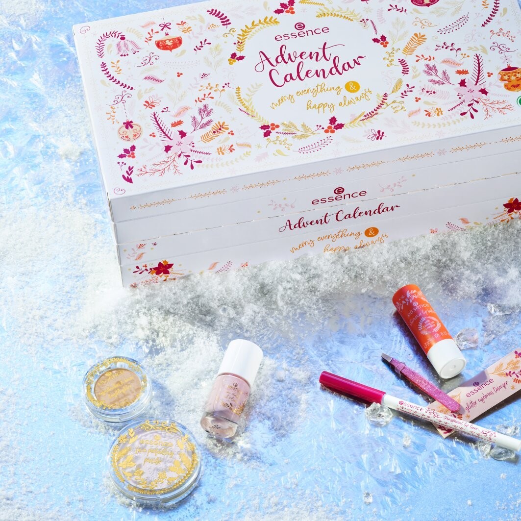 MAKE-UP Advent Calendar merry everything & happy always