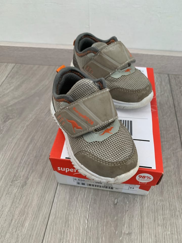 Kangaroos Sneakers 
