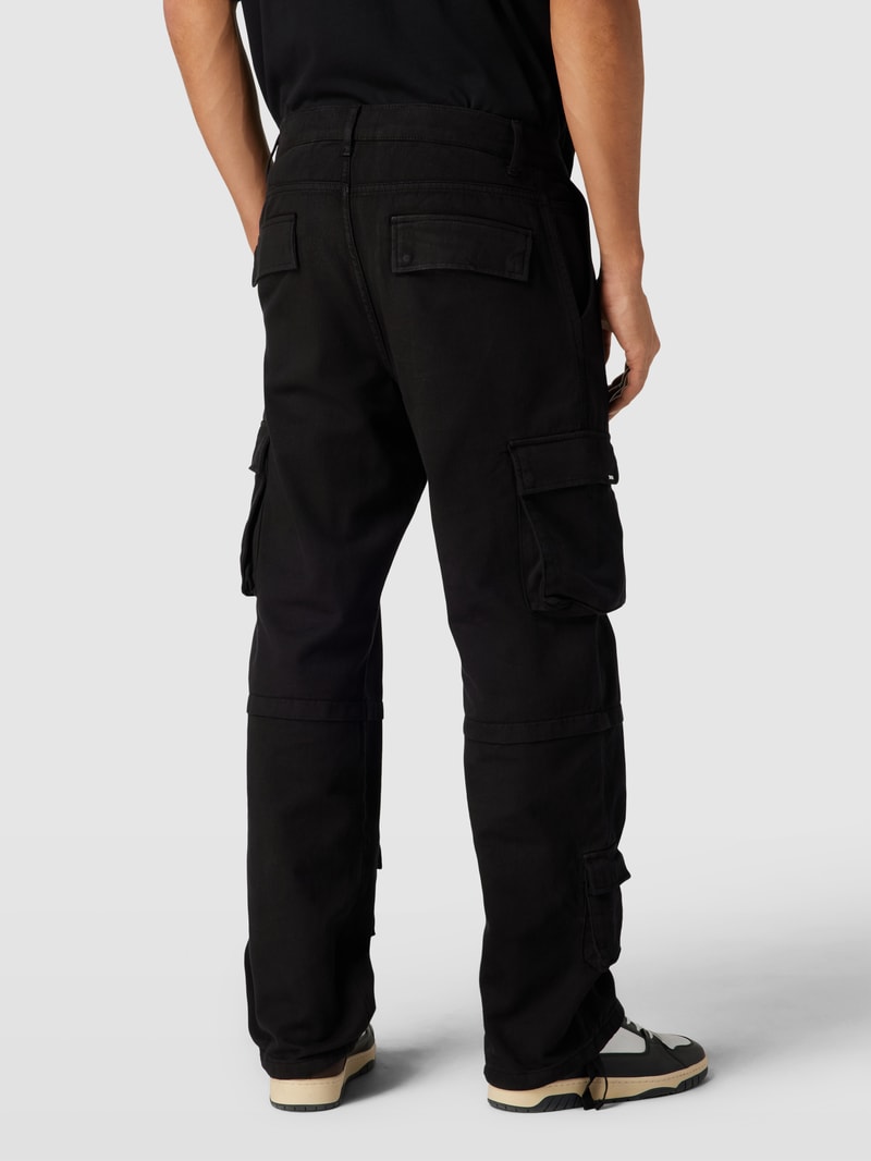 Cargohose mit Cargotaschen in schwarz