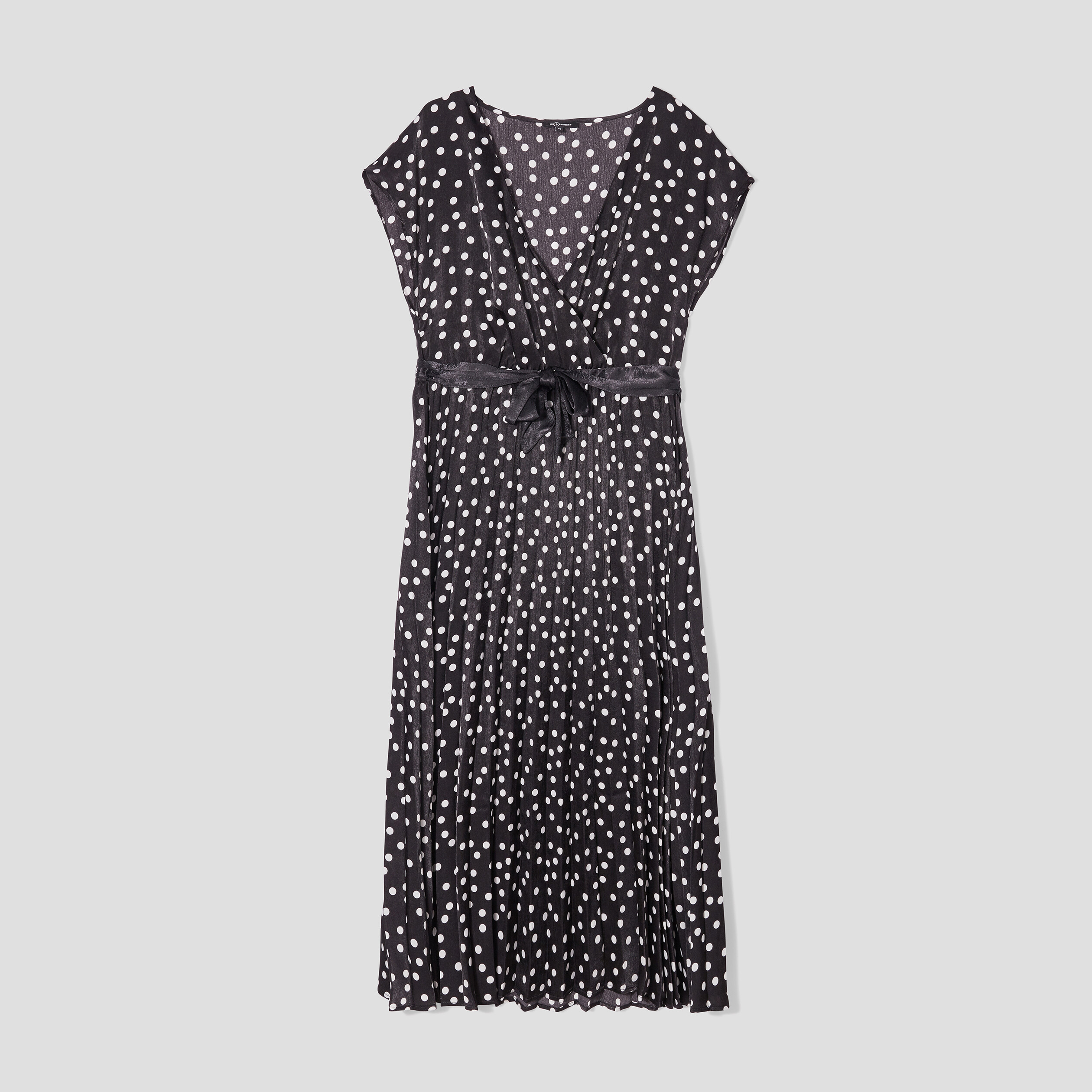 Robe longue évasée plissée et ceinturée noir femme | La Halle