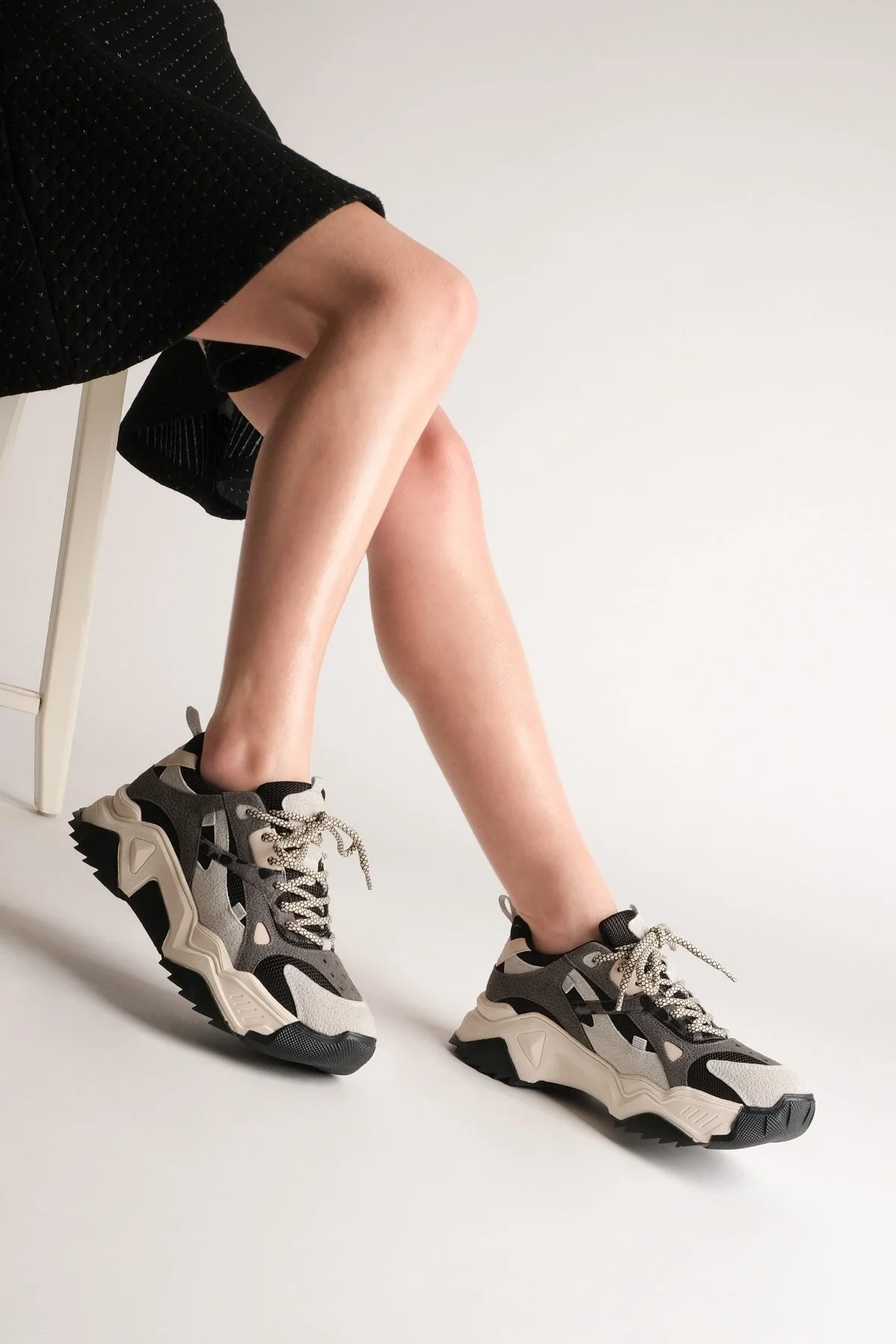 Marjin  Sneaker - Schwarz - Flacher Absatz