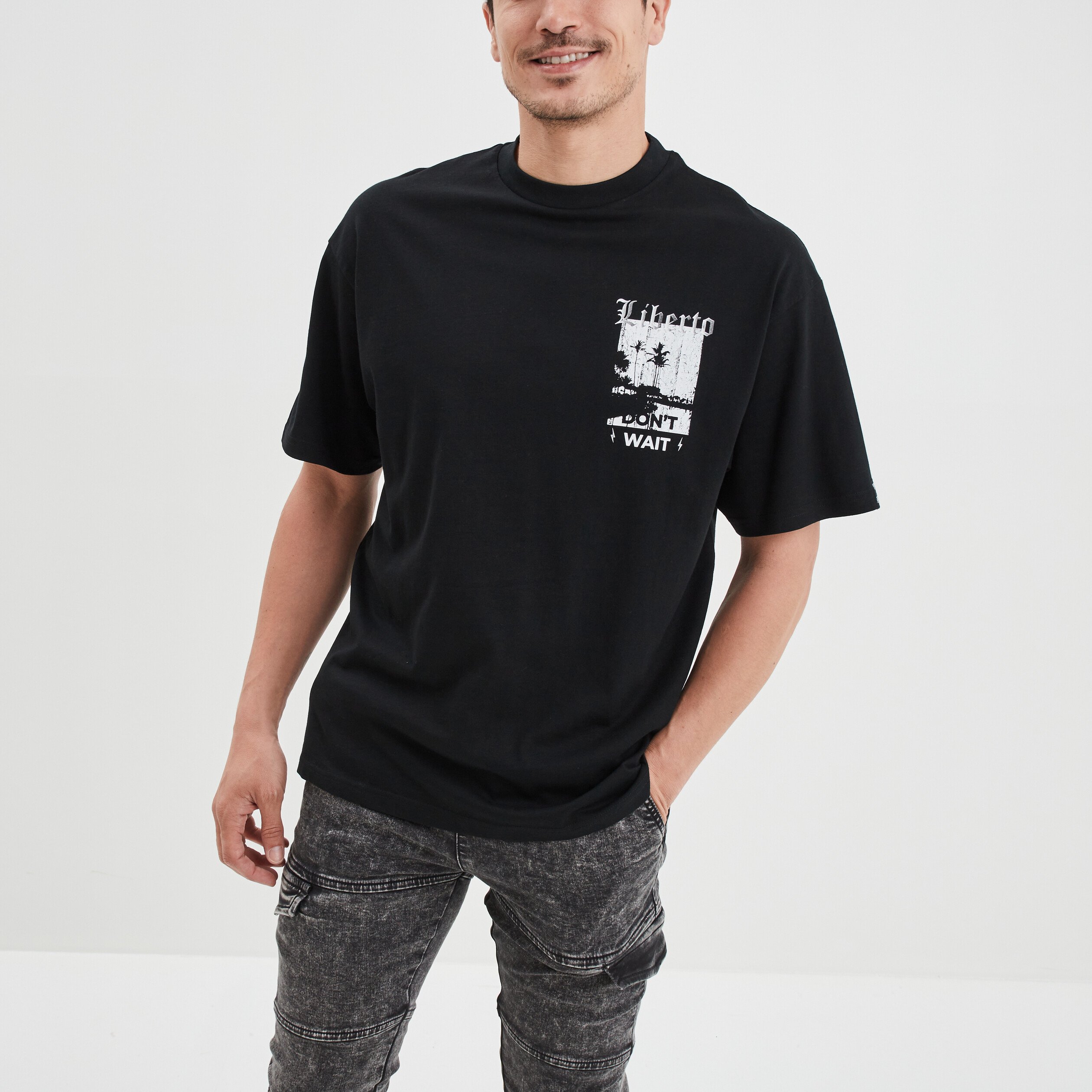 T-shirt oversize manches courtes Liberto noir homme | La Halle