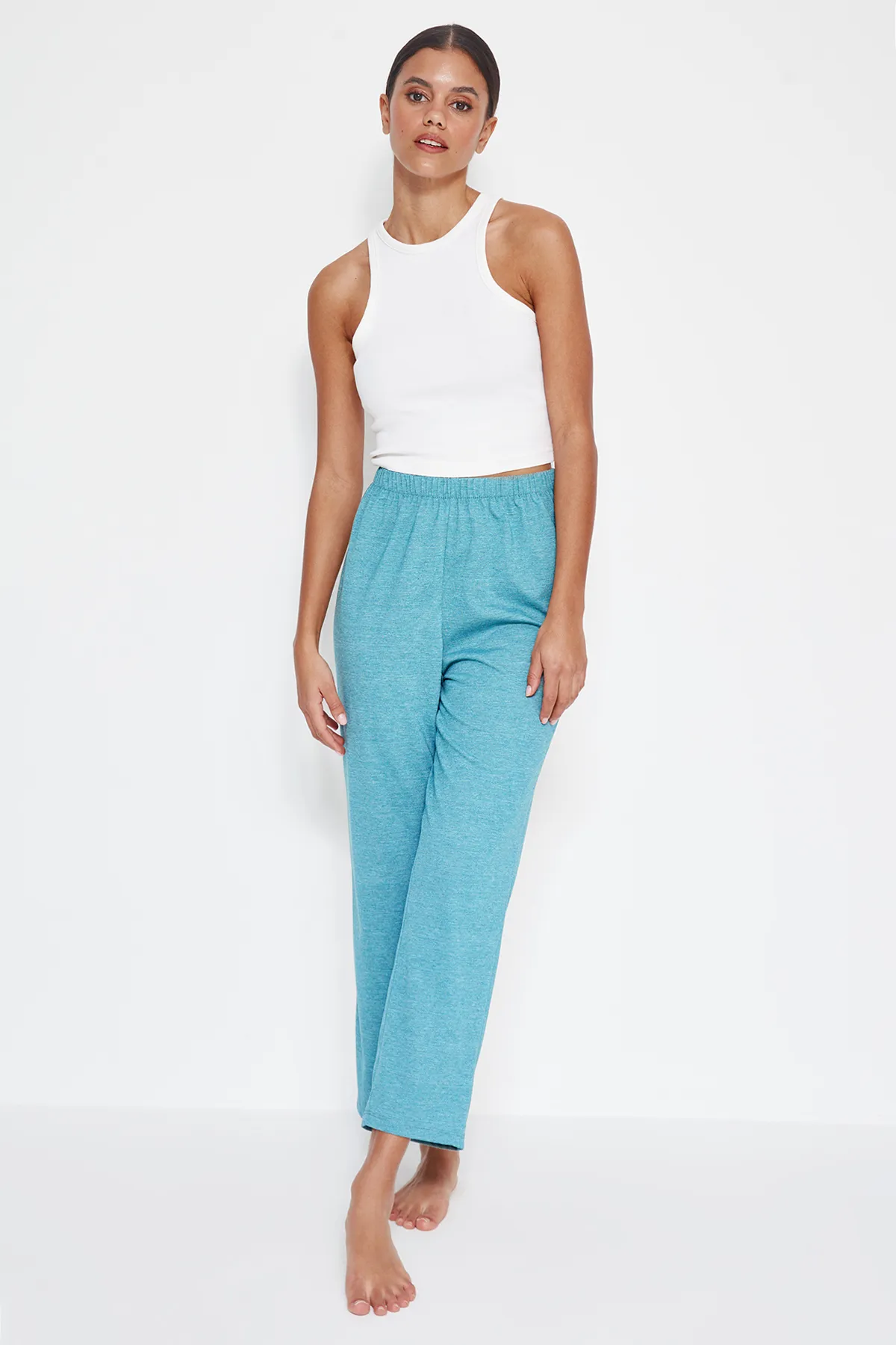 Trendyol Collection  Grüne Capri-Strick-Pyjamahose aus 100 % Baumwolle THMSS23PJ00001