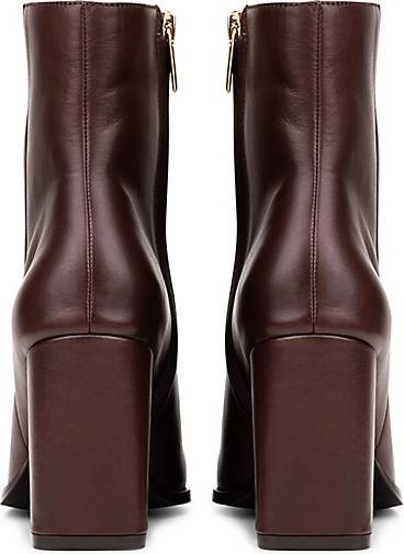 Another A Stiefelette