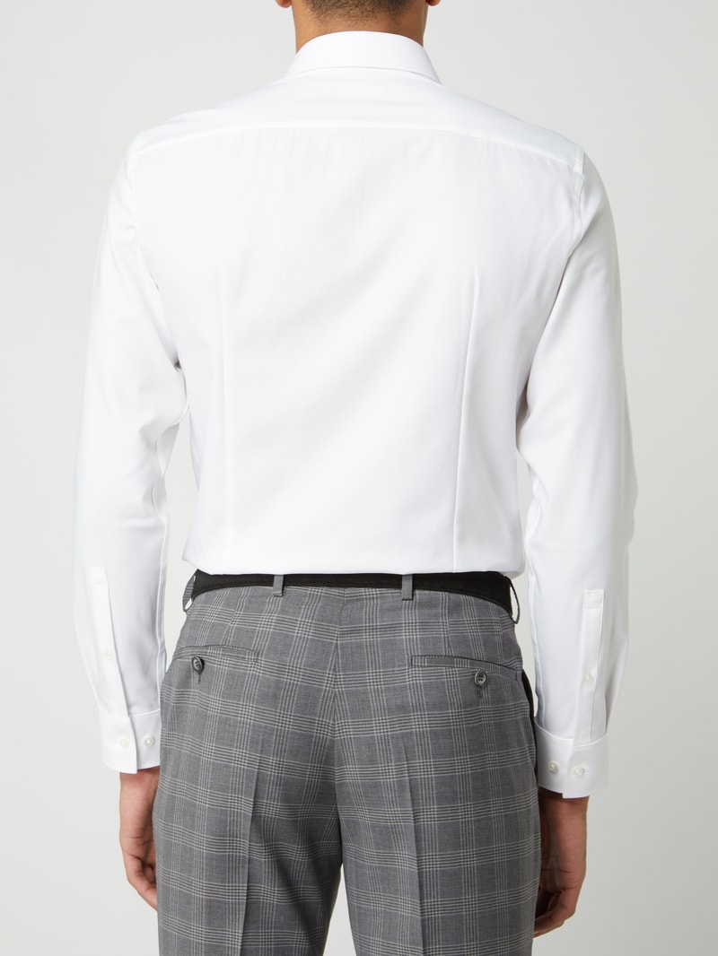 Slim Fit Business-Hemd mit Haifischkragen in weiß