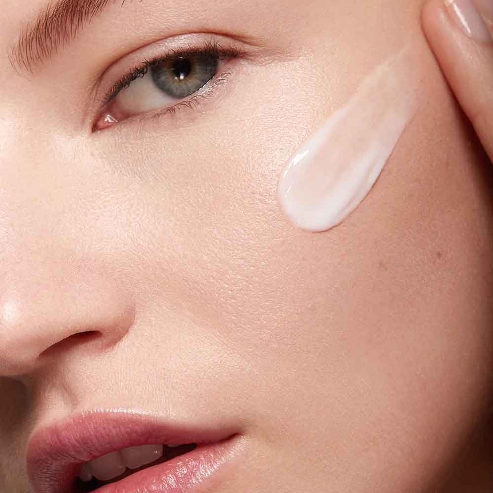 NARS Pflege Light Reflecting Moisturizer