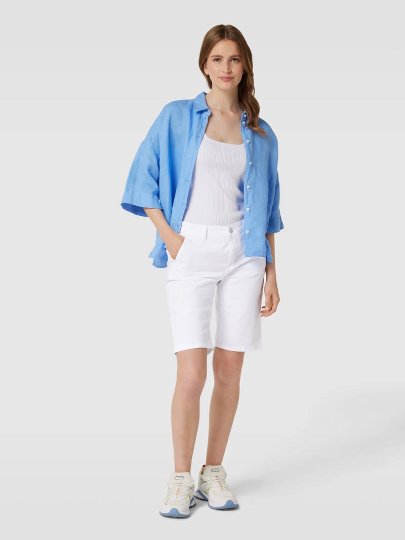 Chino-Shorts mit Allover-Print in weiß