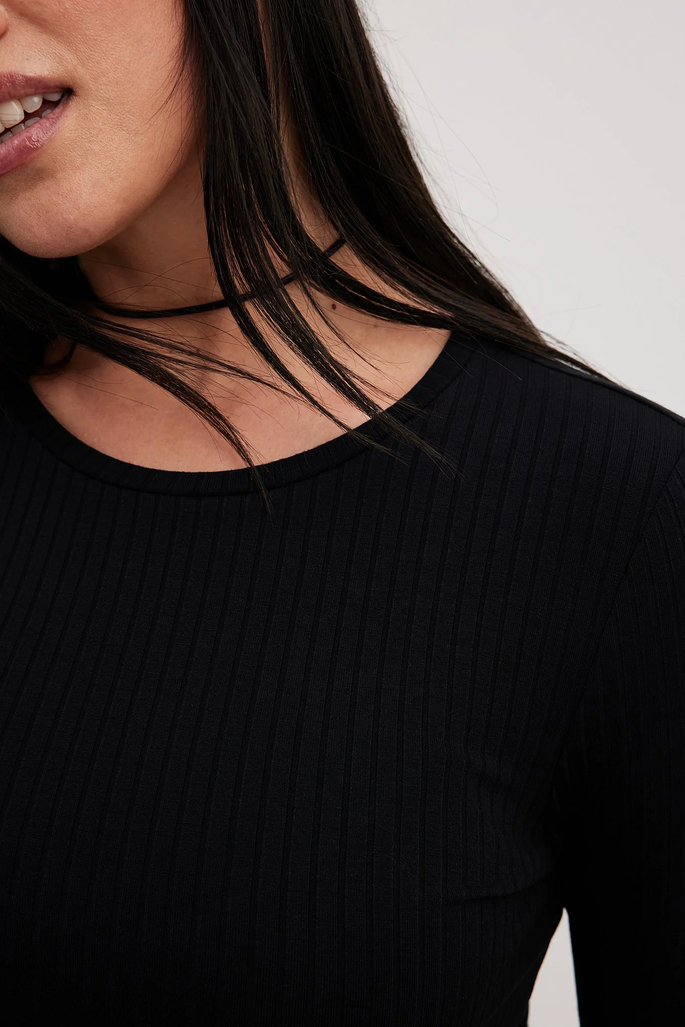 Recyceltes geripptes Minikleid