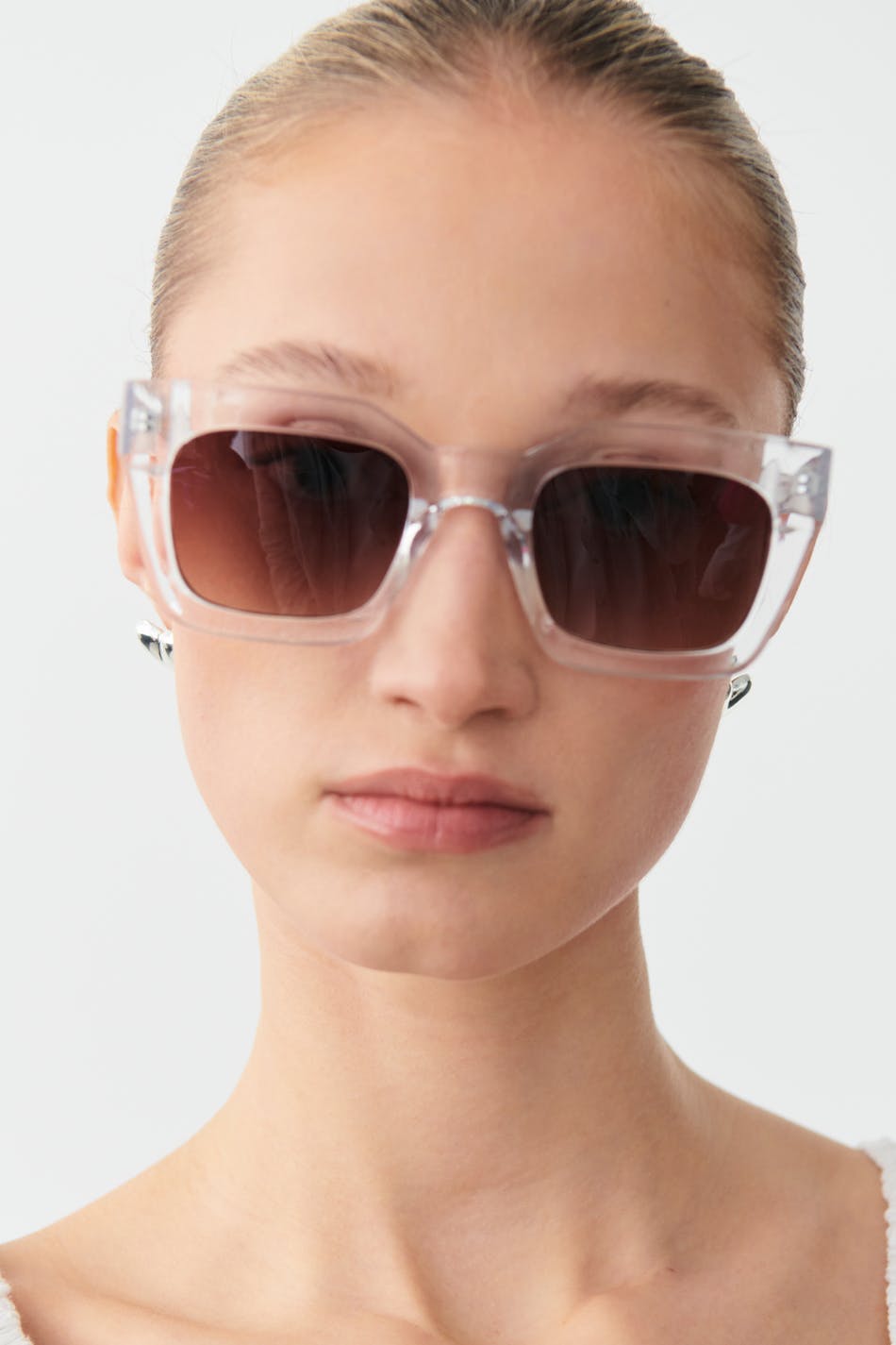 Chunky sunglasses