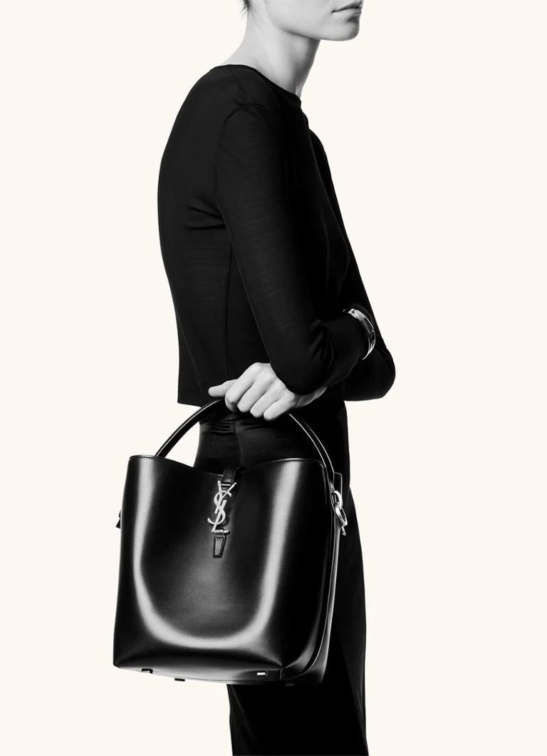 Τσάντα ώμου Saint Laurent Le 24 από δέρμα μοσχαριού