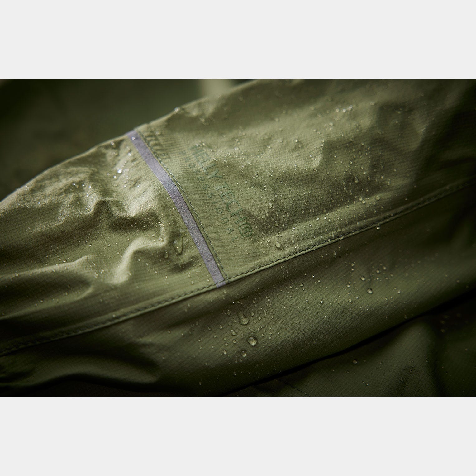 Women’s Essence Light Rain Jacket