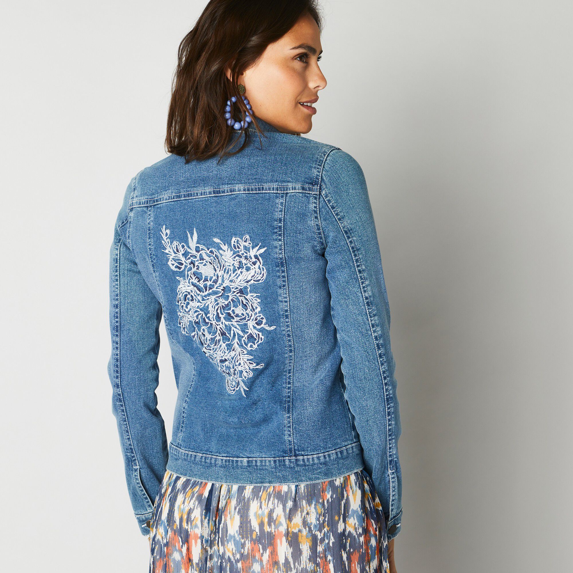 Veste brodée en jean