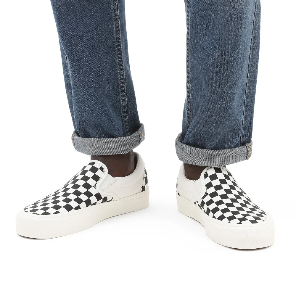 Vans Slip On VR3 VN0007NC1KP1 / schwarz