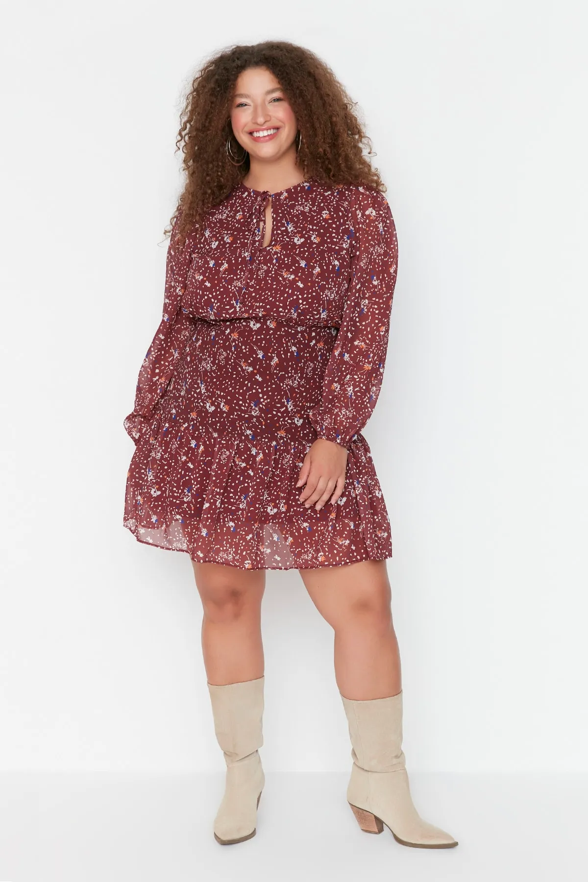 Trendyol Curve  Burgunderrotes gewebtes Kleid mit Blumenmuster TBBSS22AH0183