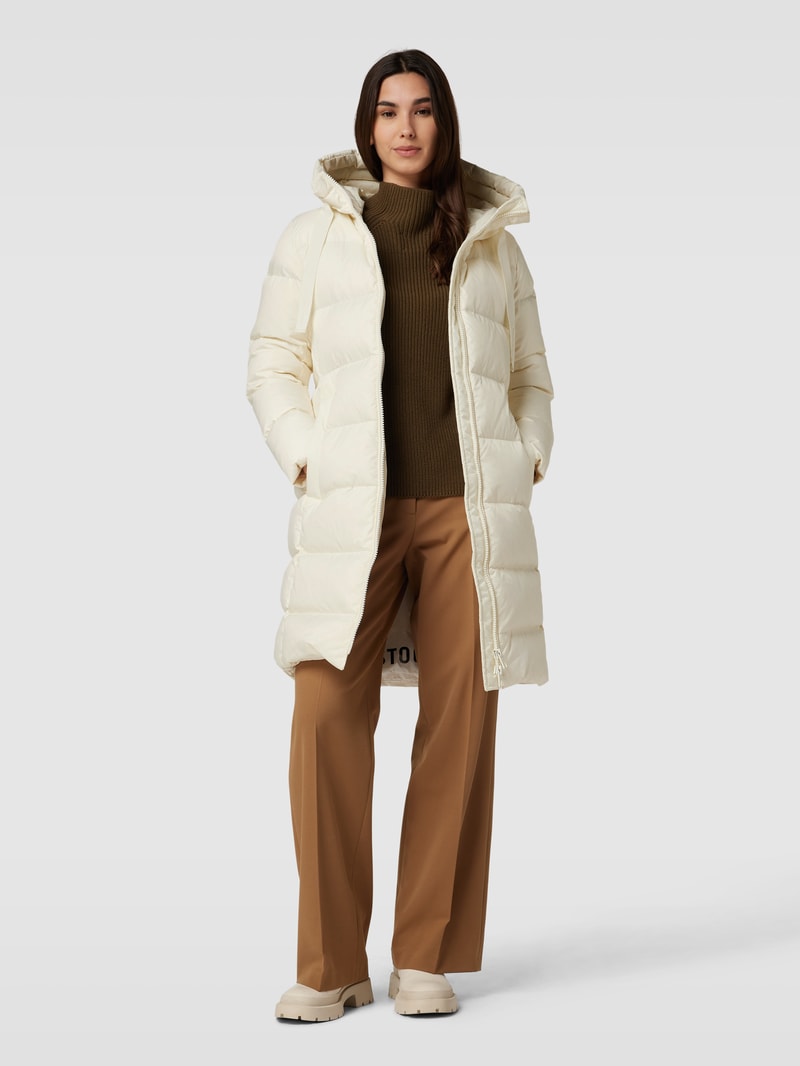 Daunenmantel mit Kapuze in offwhite