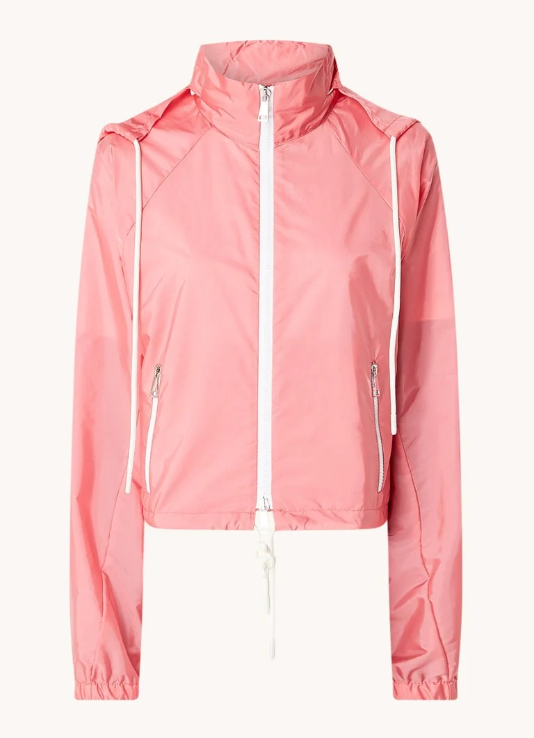 Jachetă Moncler Alose, rezistentă la vânt, cu logo și glugă pliabilă.