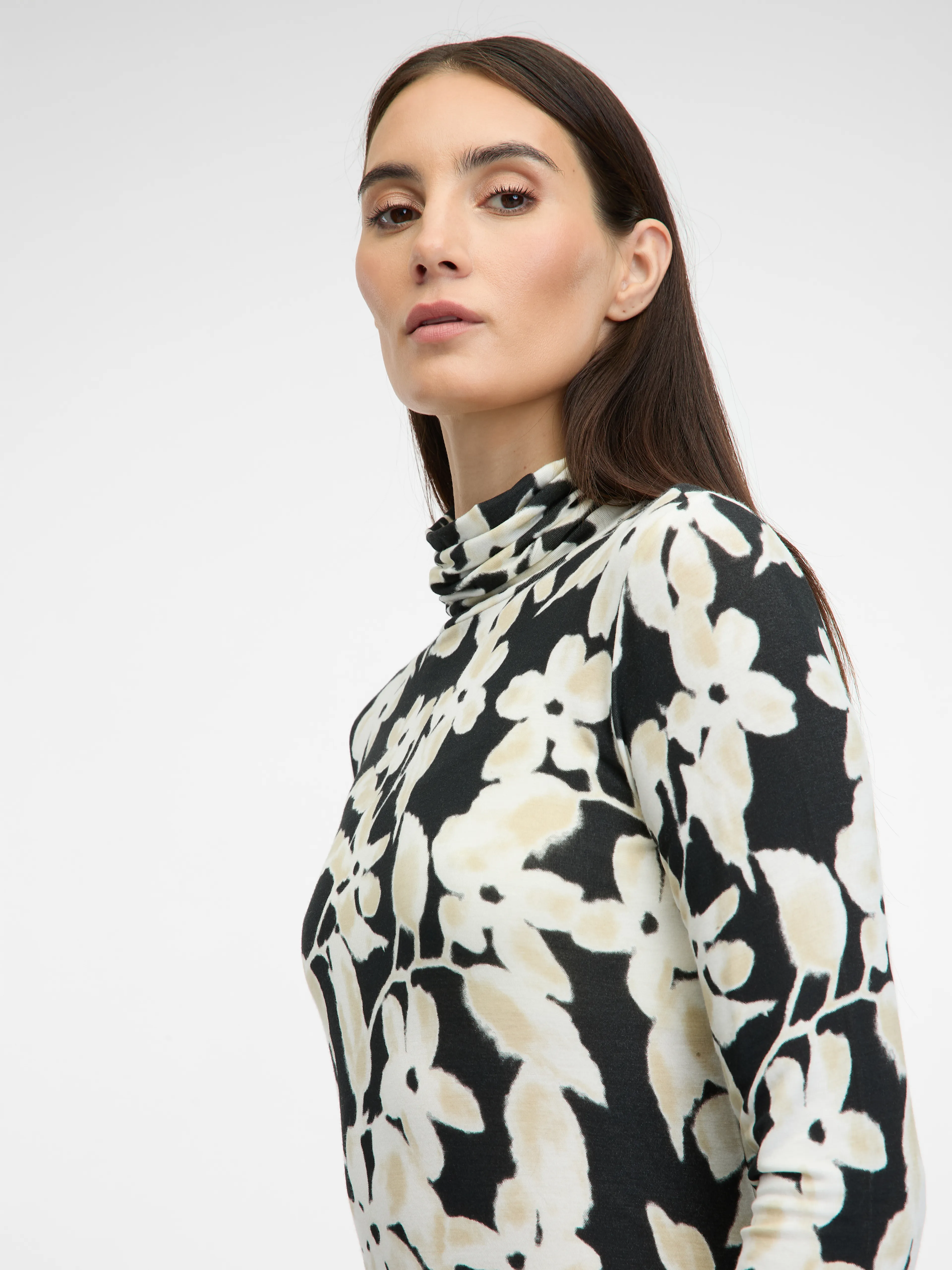 Schwarzer gemusterter Damen-Rollkragenpullover ORSAY