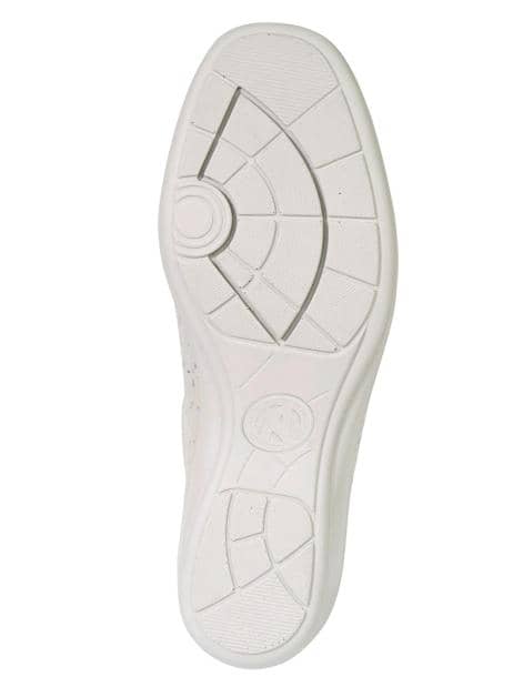 Slipper mit sommerlicher Lochung