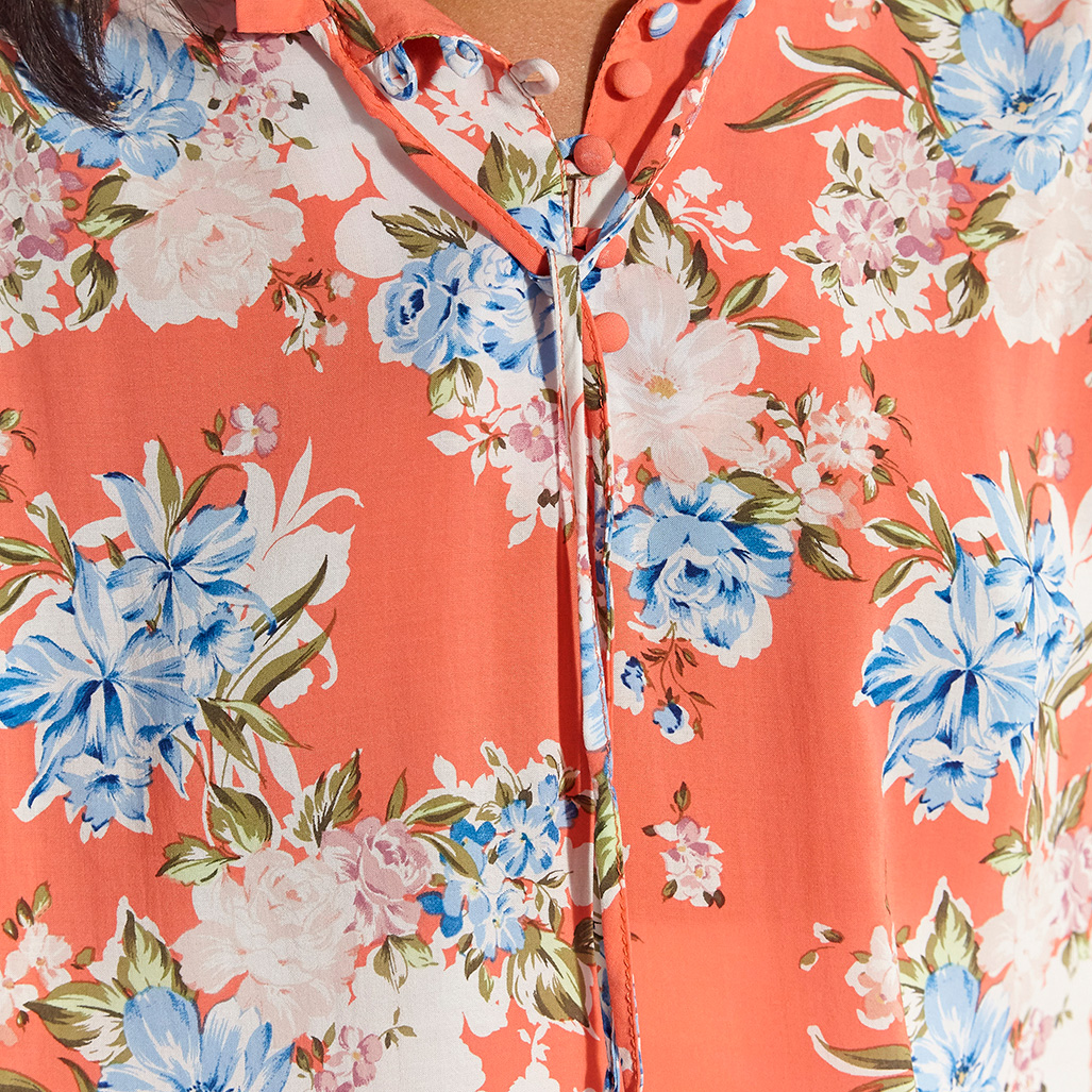 BELMA  Blouse fluide avec imprimé fleuri, coupe droite