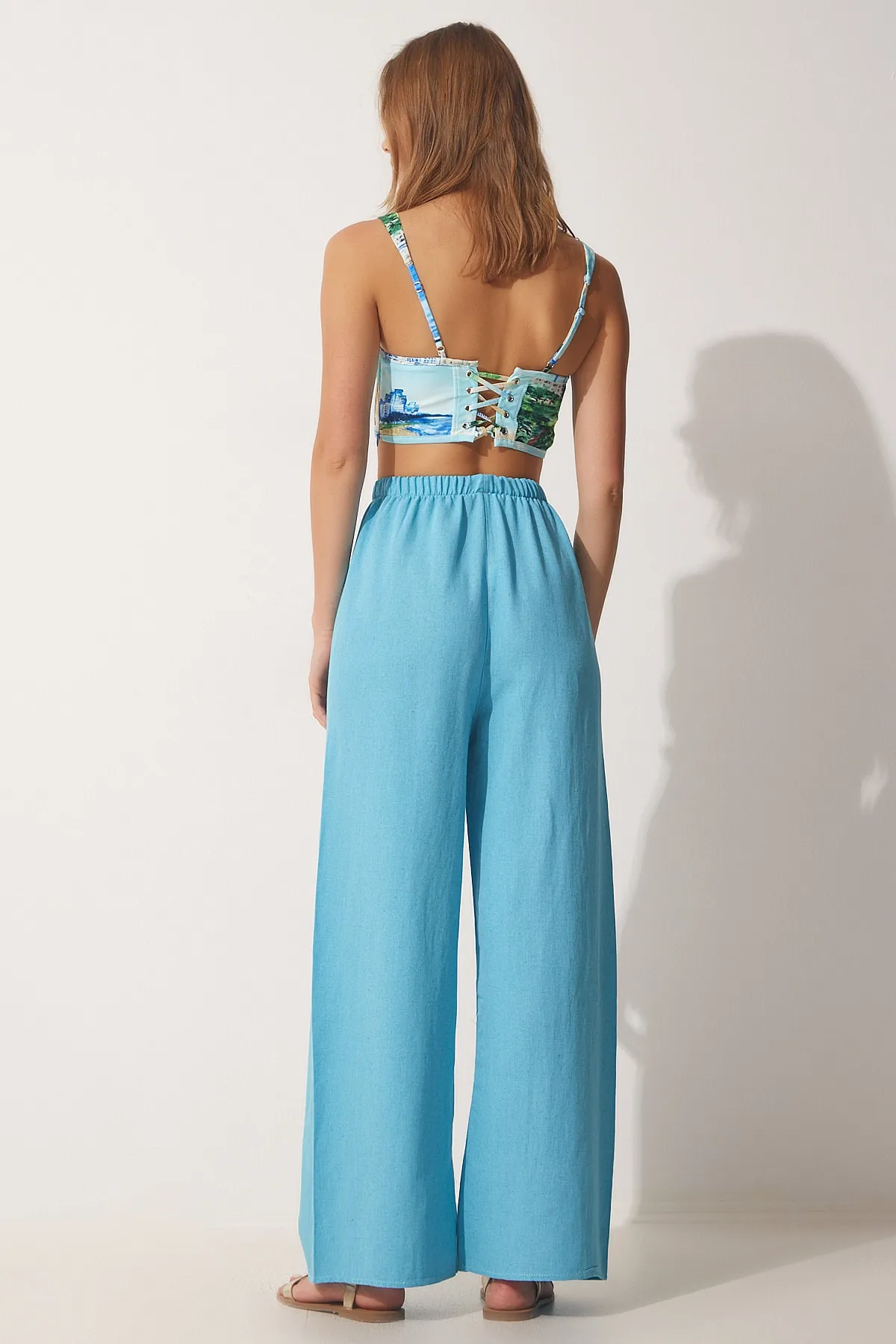 Happiness İstanbul  Blaue lockere Leinenhose für Damen BH00403