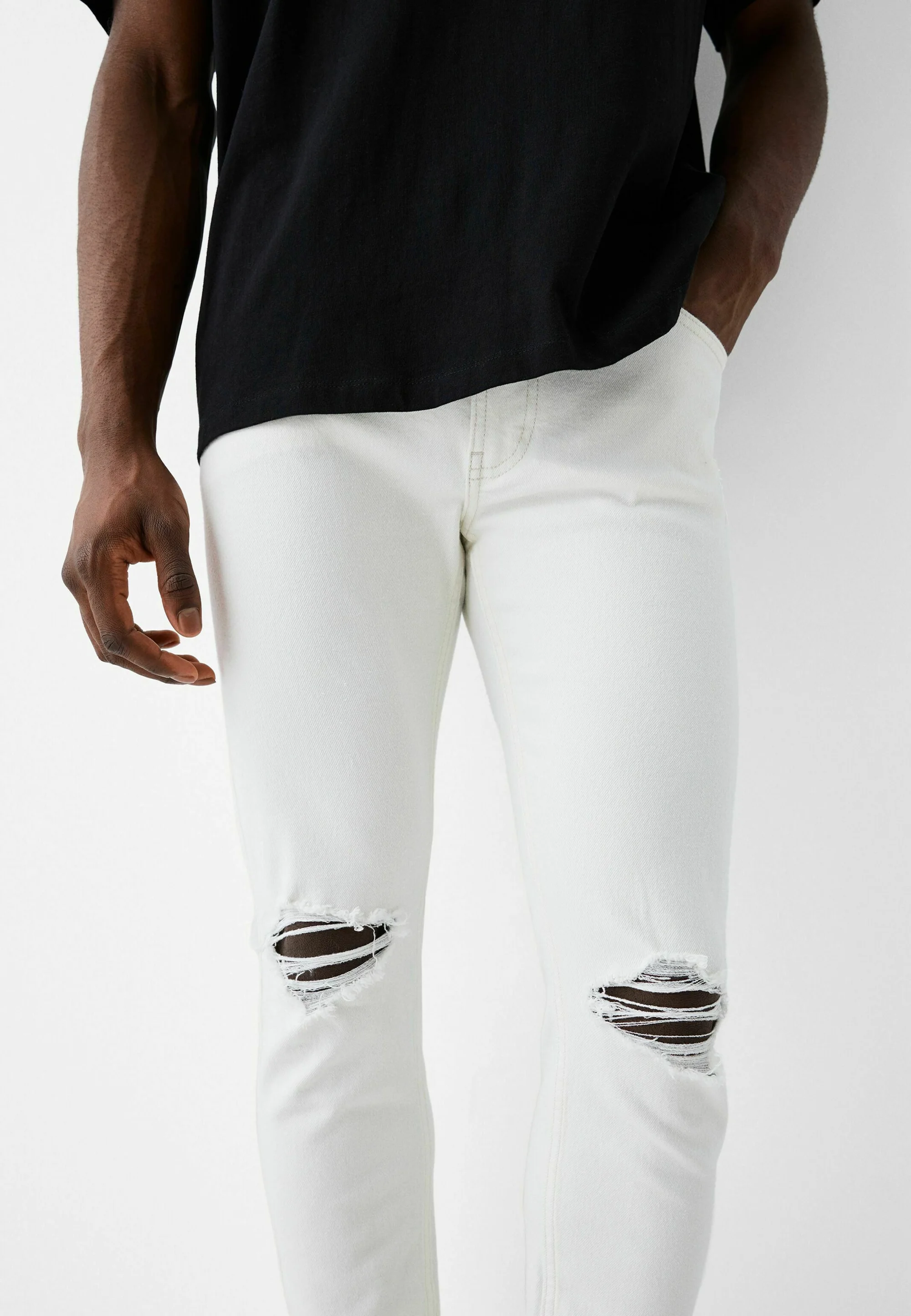 Bershka RIPPED - Vaqueros slim fit