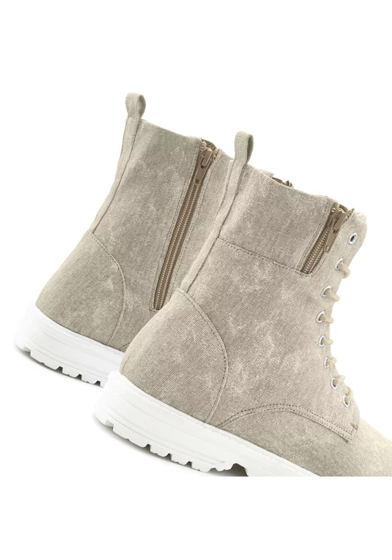Schnürstiefelette