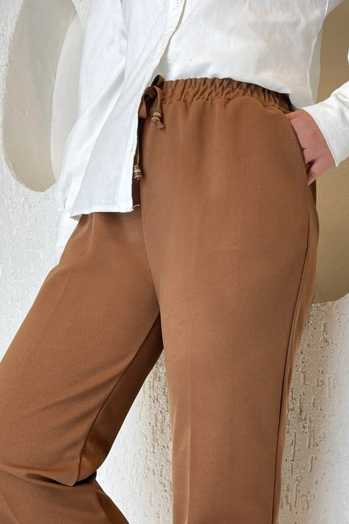 InStyle  Hose aus Lycra-Doppelgewebe mit elastischem Bund - Hellbraun