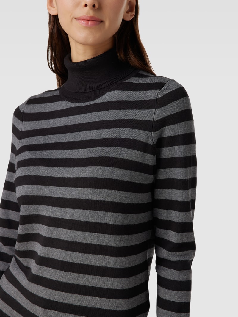Longsleeve mit Rollkragen in schwarz