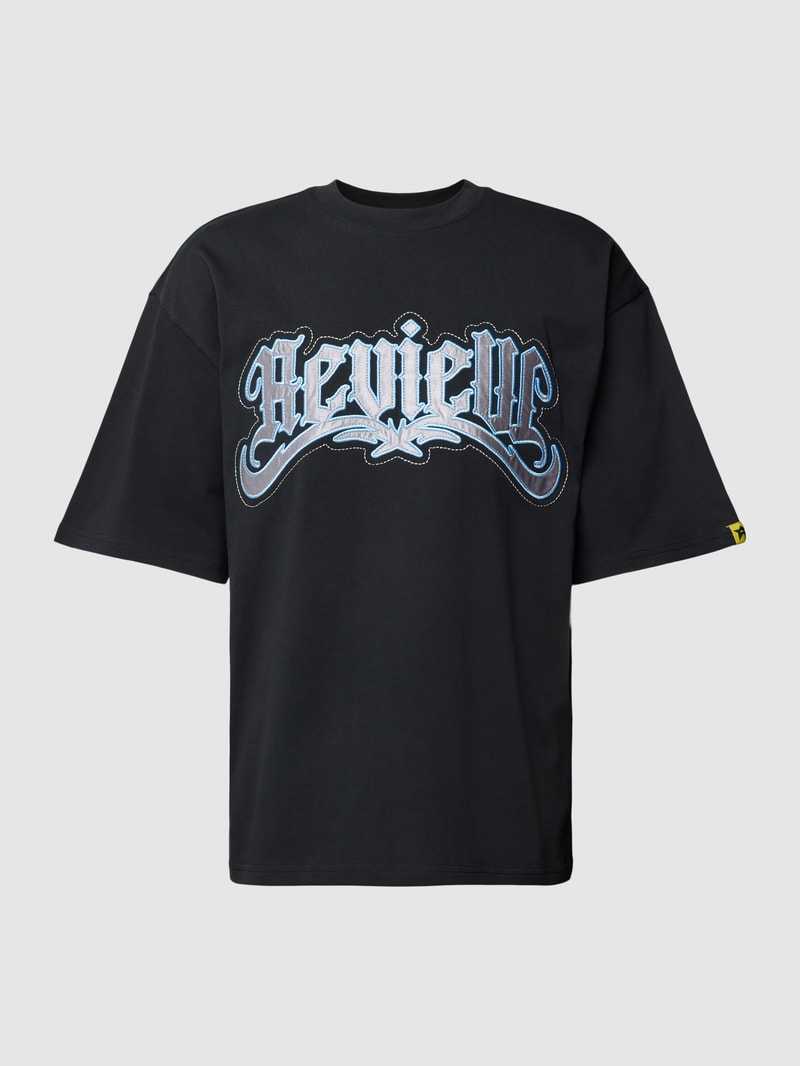 T-Shirt mit Label-Stitching in schwarz
