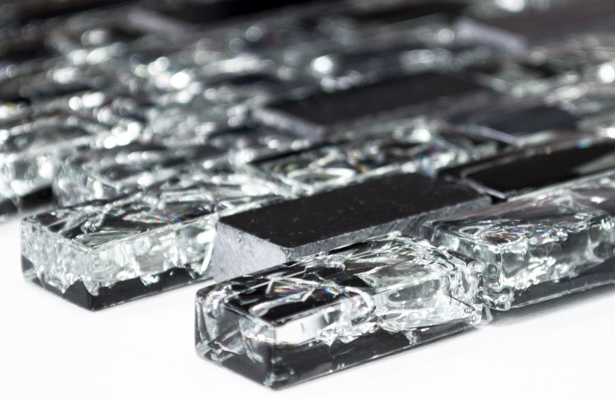 Mosani Mosaikfliesen Glasmosaik Naturstein Mosaik schwarz glänzend / 10 Matten
