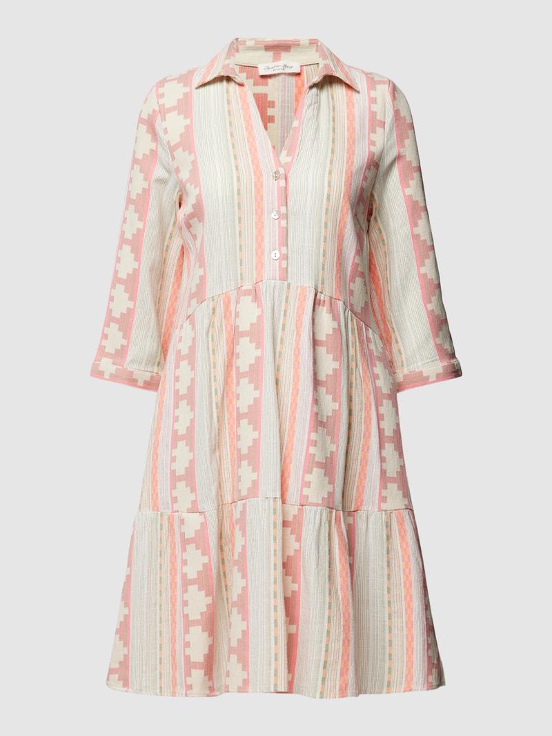 Knielanges Hemdblusenkleid mit Allover-Muster in offwhite