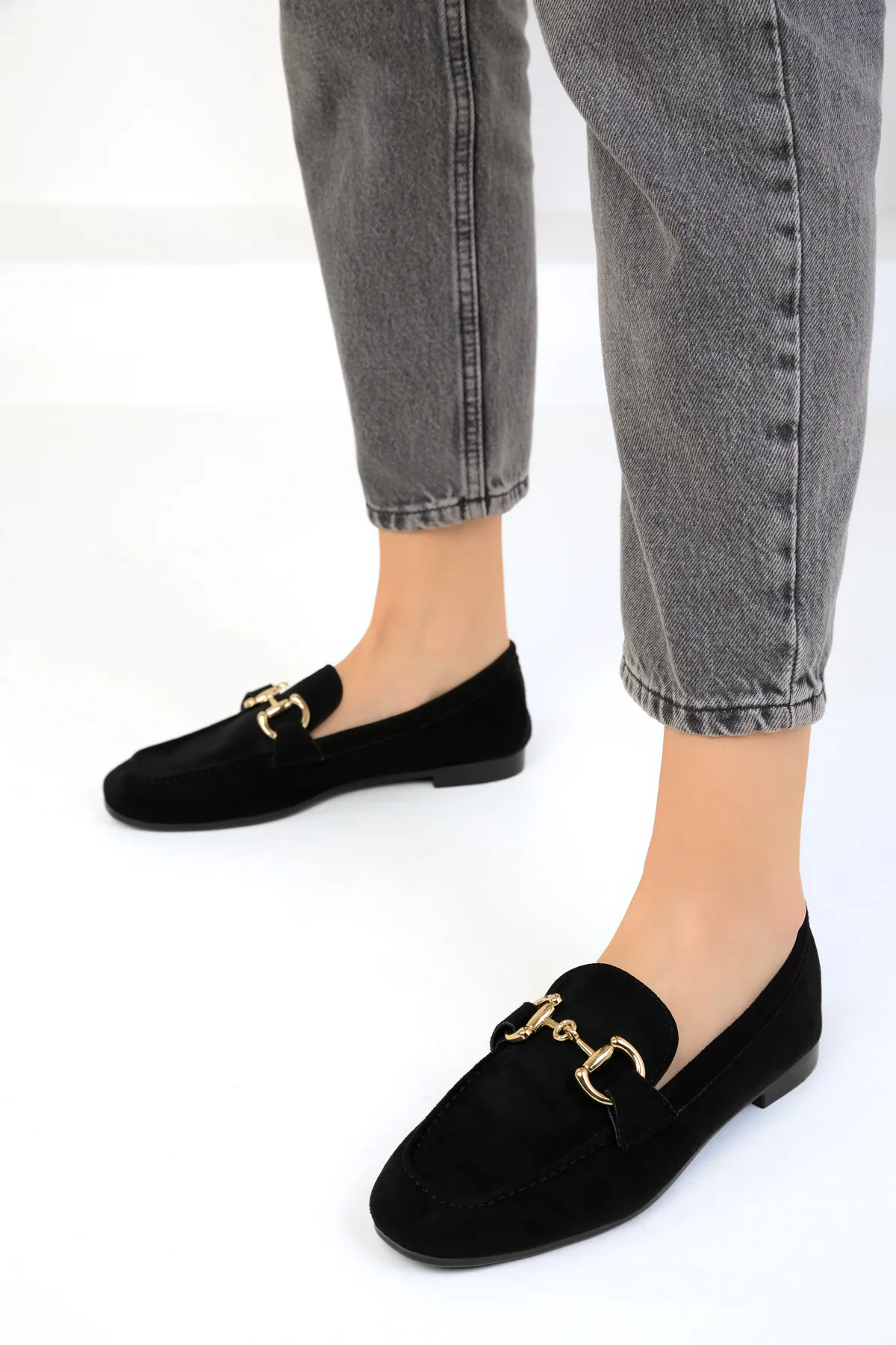 SOHO  Schwarze Wildleder-Ballerinas für Damen 18930