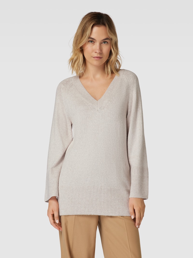 Strickpullover aus Viskose-Mix mit V-Ausschnitt in hellgrau meliert