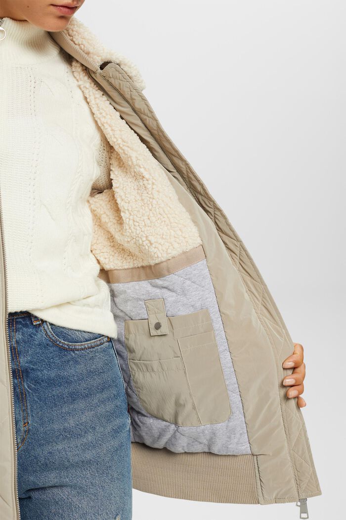 Wattierte Bomberjacke mit Teddyfell