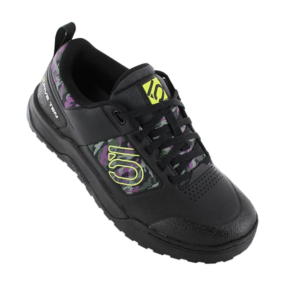 adidas IMPACT PRO BC0895 / schwarz