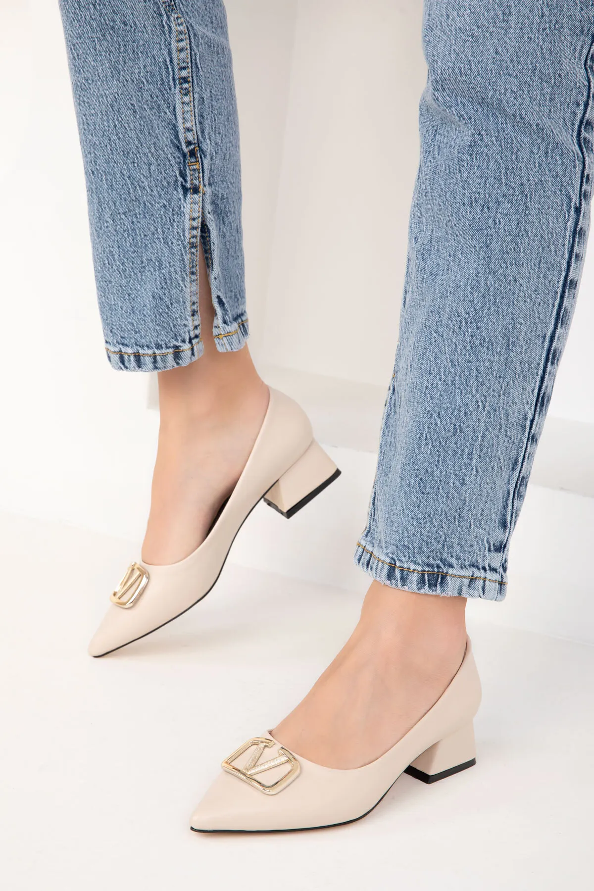 SOHO  Beige-Gold Klassische Damenschuhe mit Absatz 18474