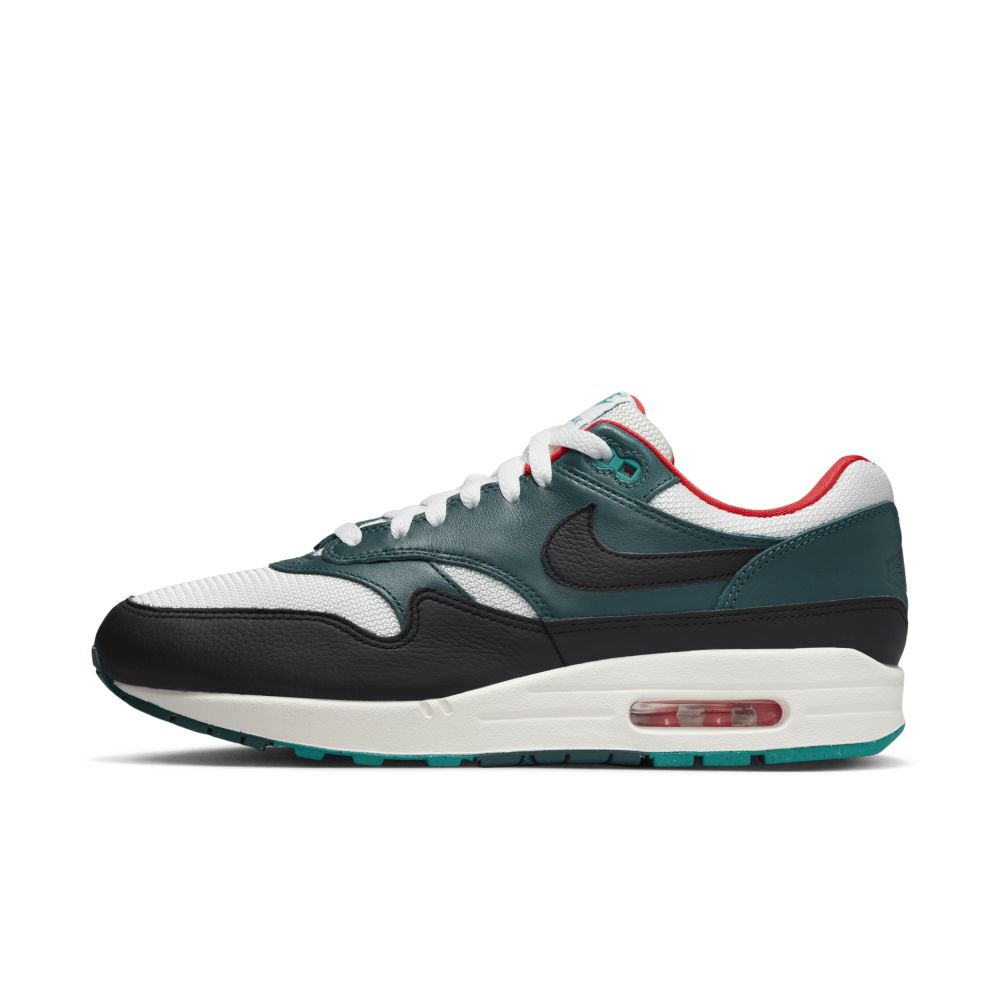 Nike x LeBron Liverpool Air Max 1 James F.C. Premium FB8914-100 / bunt