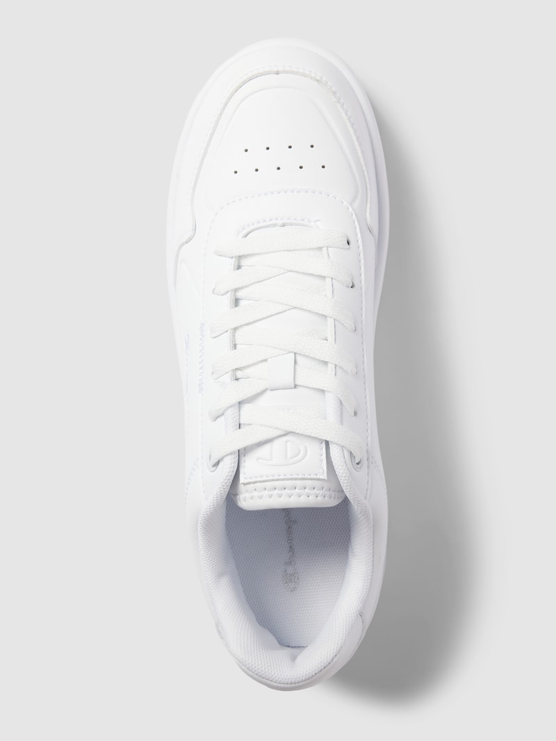 Sneaker mit Label-Stitching in weiß