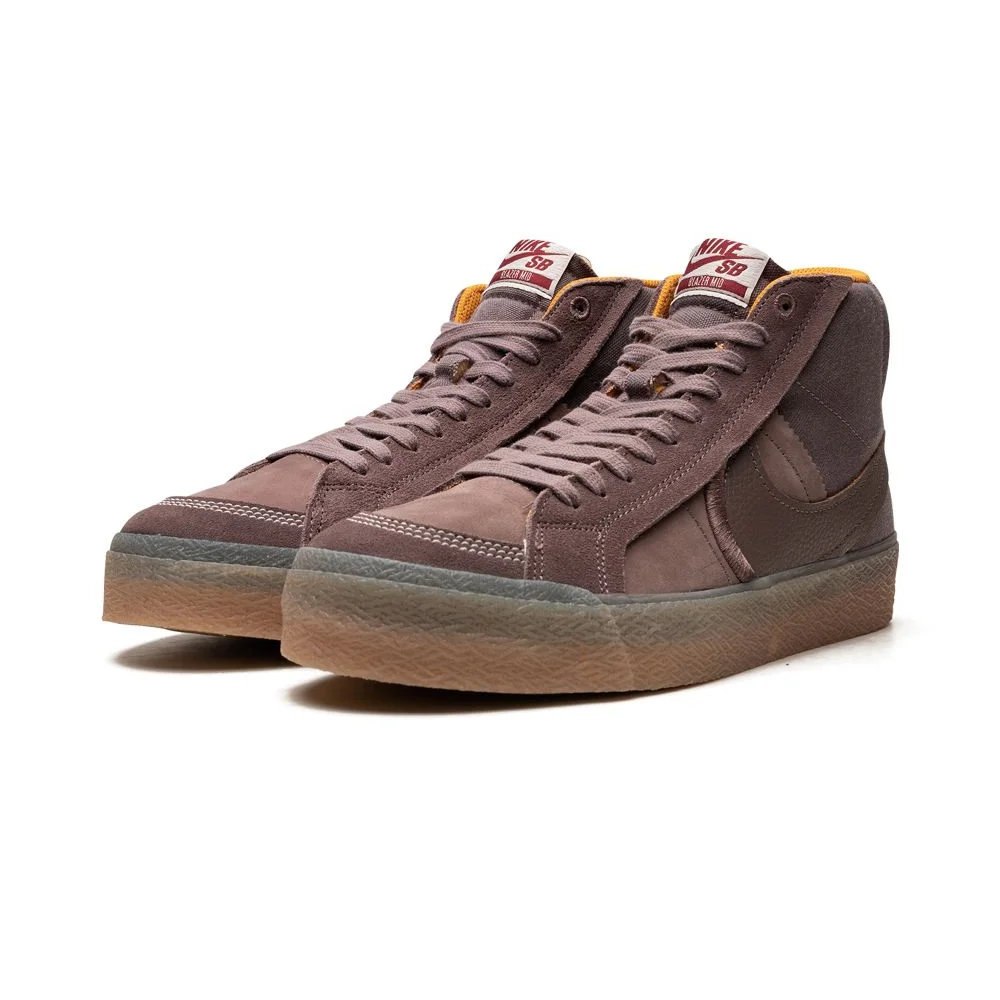 Nike Zoom Blazer Mid Premium Plus SB DV5468-200 / braun