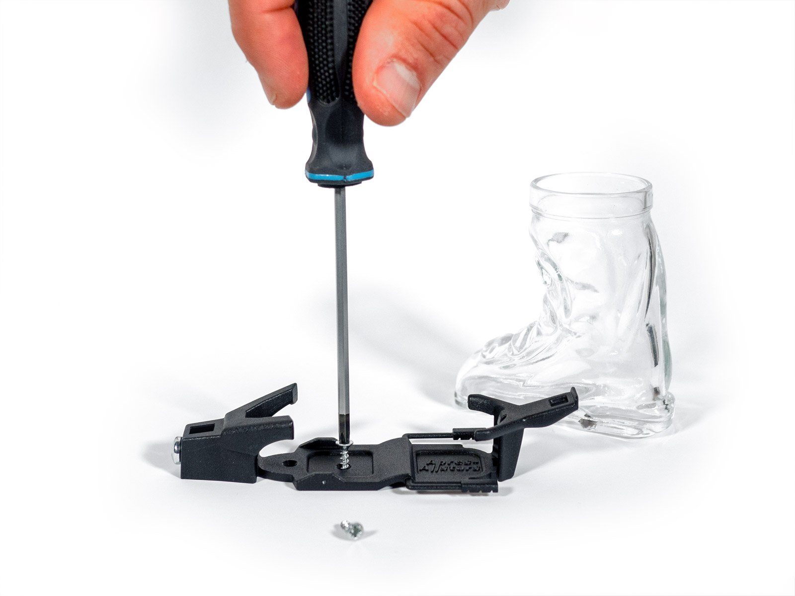 Deggelbam Schnapsglas WELTNEUHEIT *1 Stück* in Ski Form mit Bindung !, Der Hingucker auf jeder ApresSki Party!