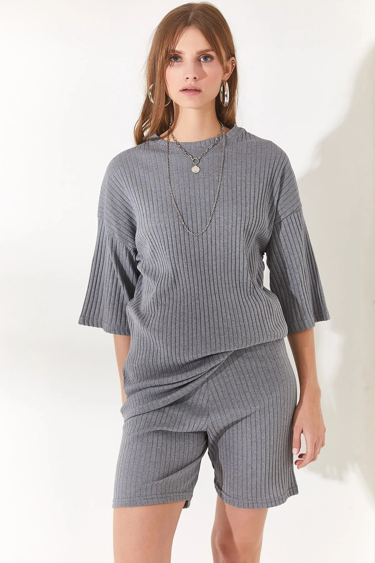 Olalook  Damen-Set mit geräucherter Unterseite, kurzer Strumpfhose, Oberteil und lockerer Bluse, TKM-19000200