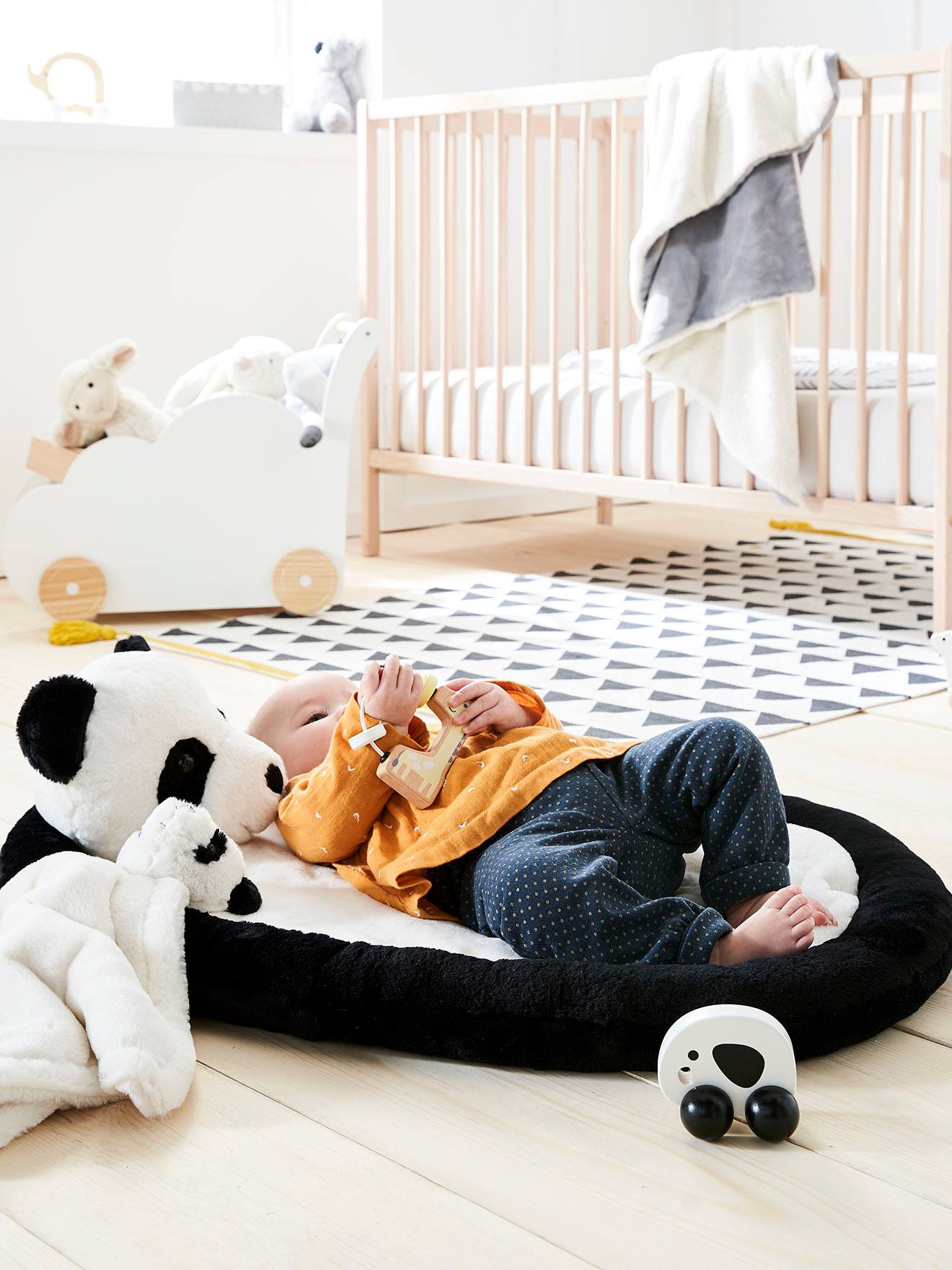 Coffret tapis de jeu + doudou Panda. noir