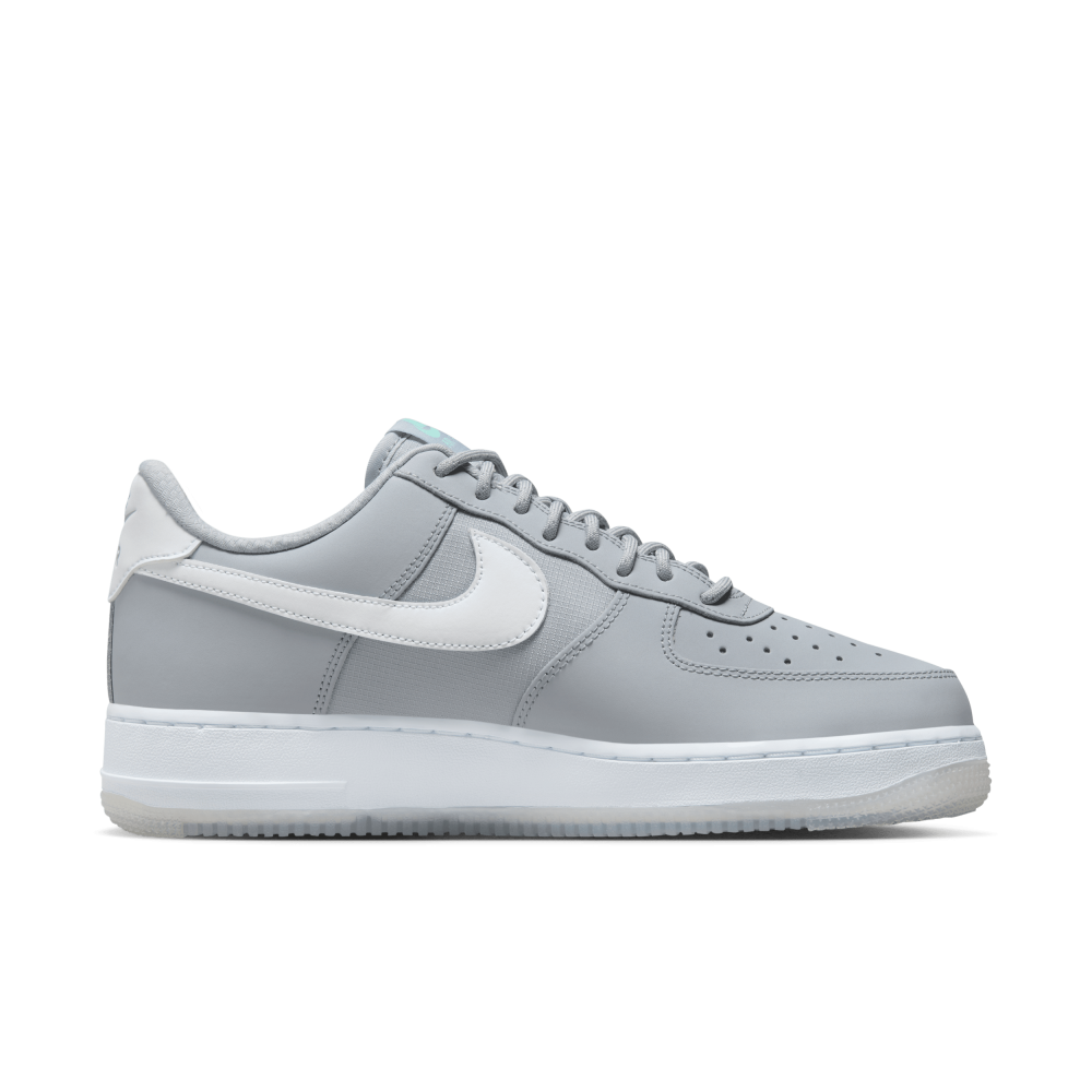 Nike Air Force 1 07 FV0383-001 / grau