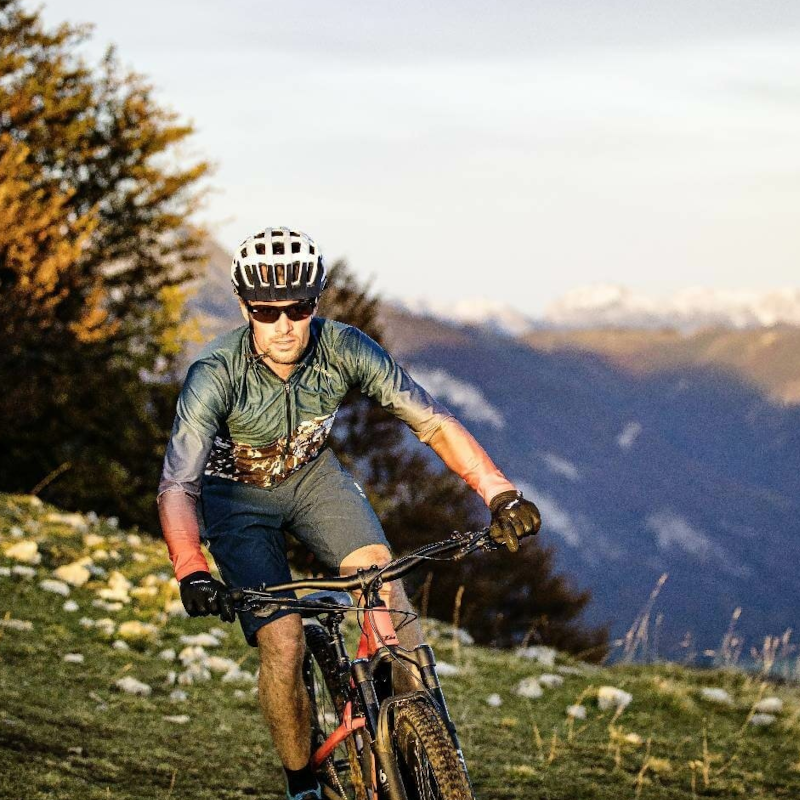 Löffler Scarp blaues Herren Langarm-Radtrikot