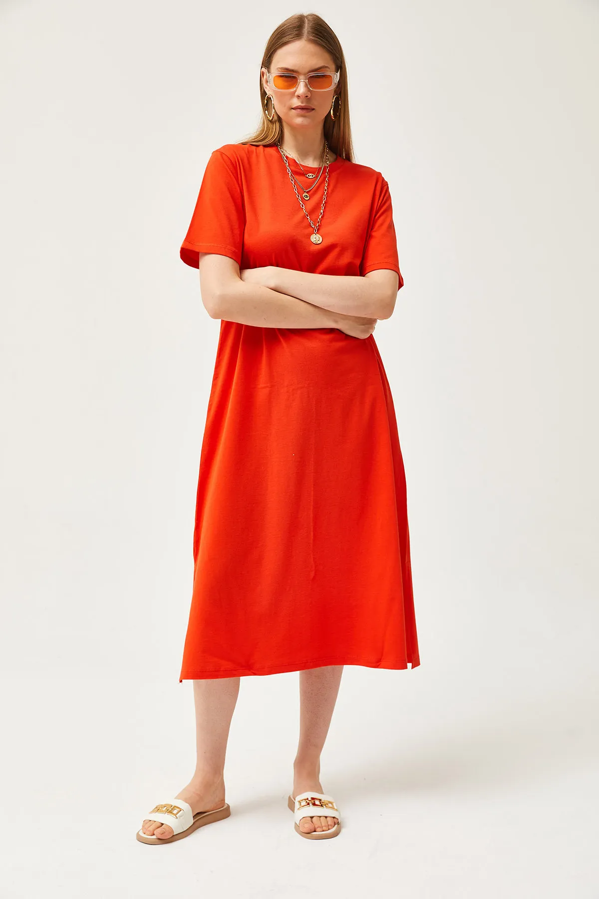 Olalook  Oranges Oversize-Baumwollkleid mit Seitenschlitz für Damen ELB-19001880