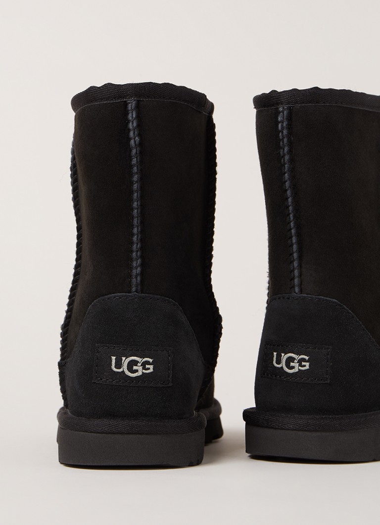 Cizme UGG Classic II Suede