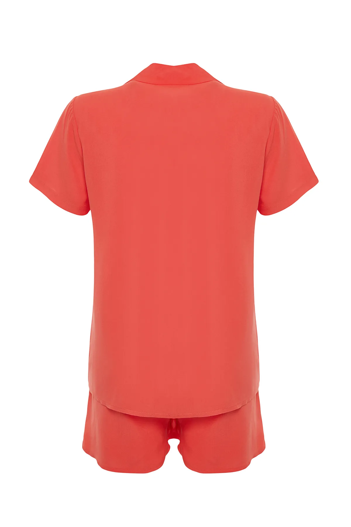 Trendyol Collection  Pyjama-Set aus gewebtem Hemd und Shorts aus Viskose mit Granatapfelblüten THMSS19PT0004